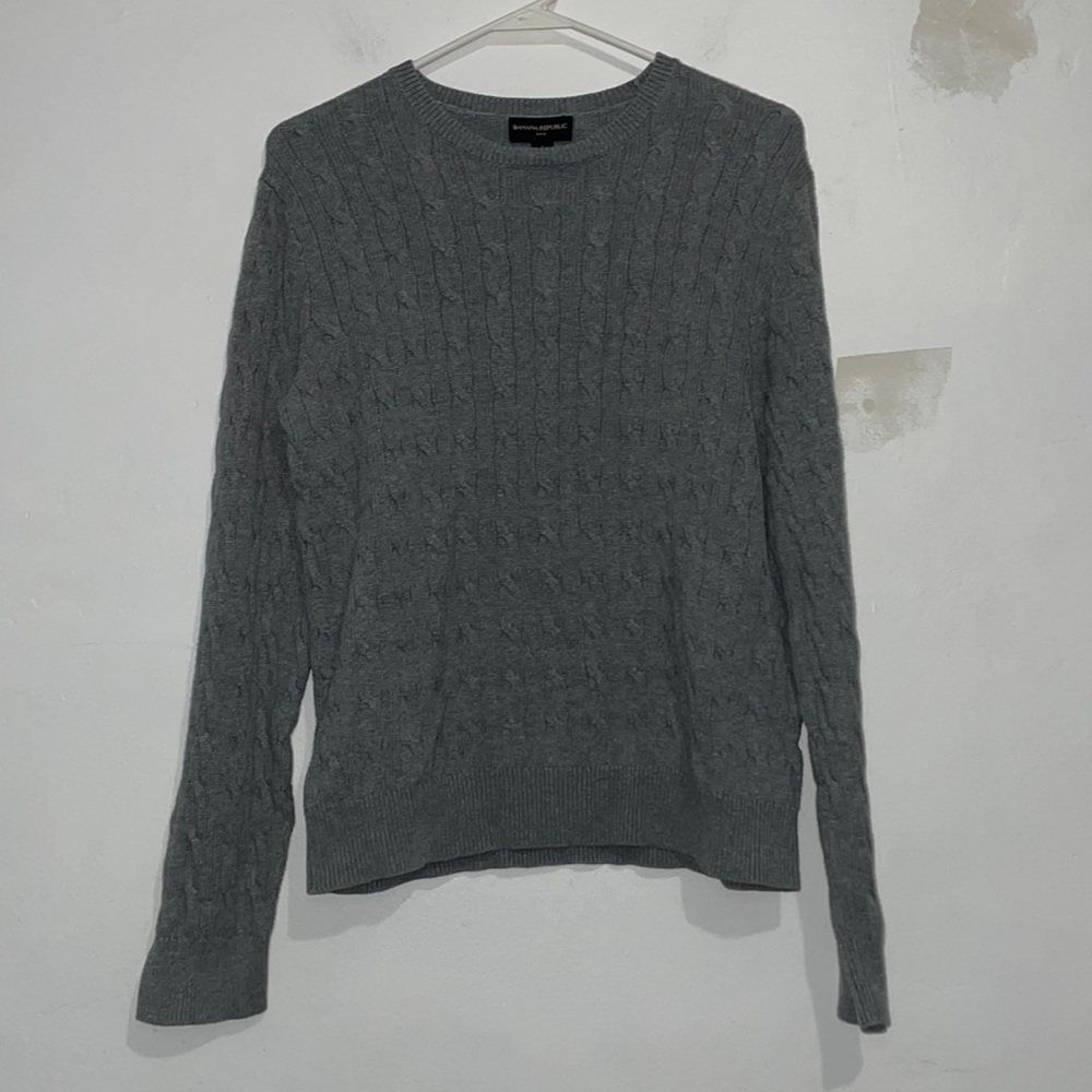 Size S Men’s Banana Republic Grey Knit Sweater